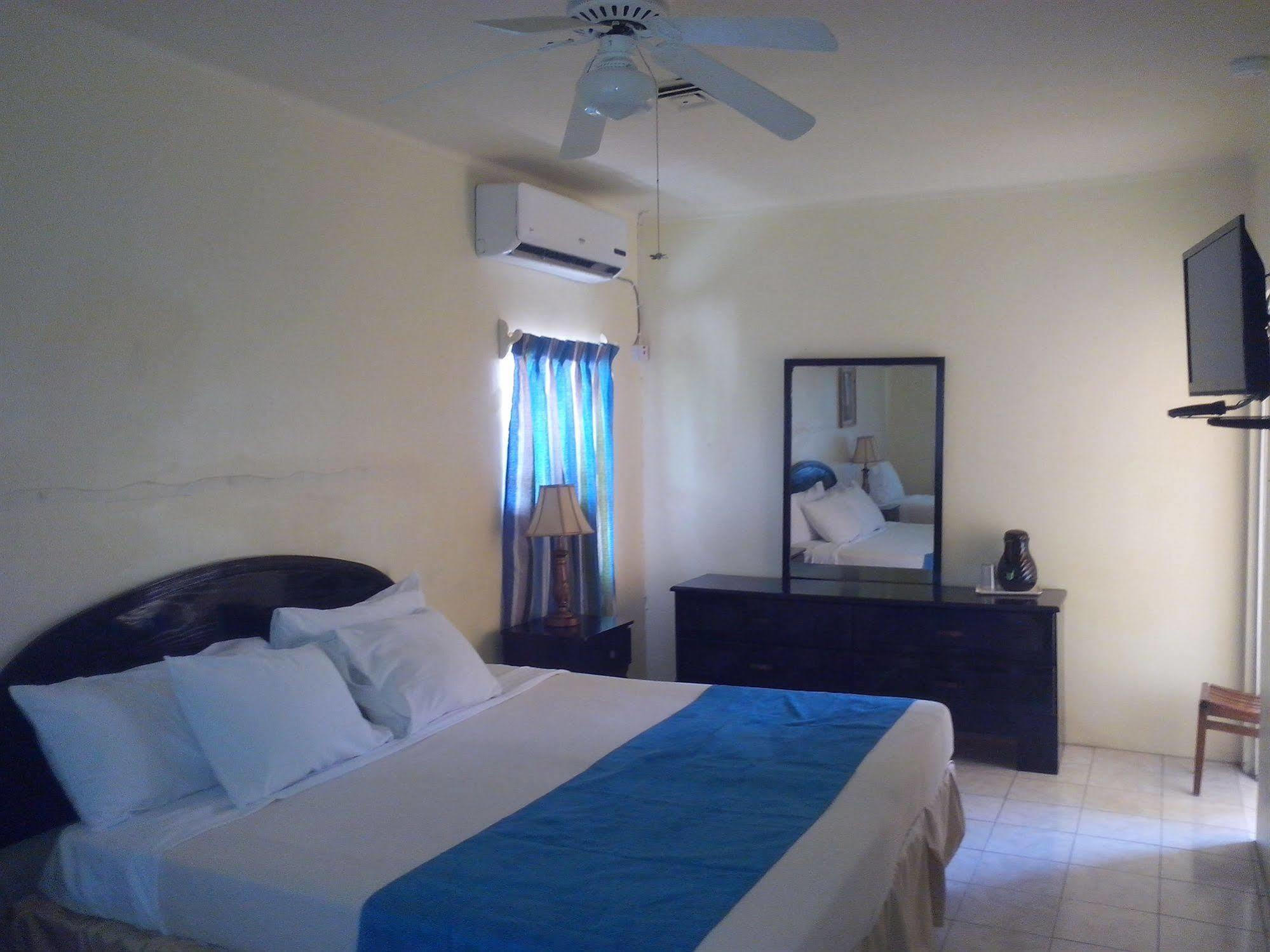 Casa Maria Hotel Port Maria ภายนอก รูปภาพ